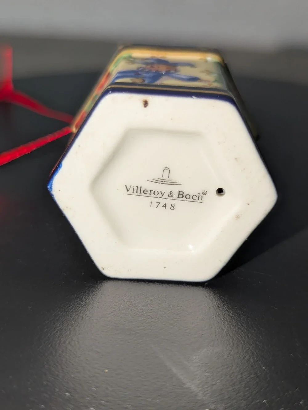 STUNNING VINTAGE LOT! Villeroy & Boch Porcelain Christmas Ornaments Set of four